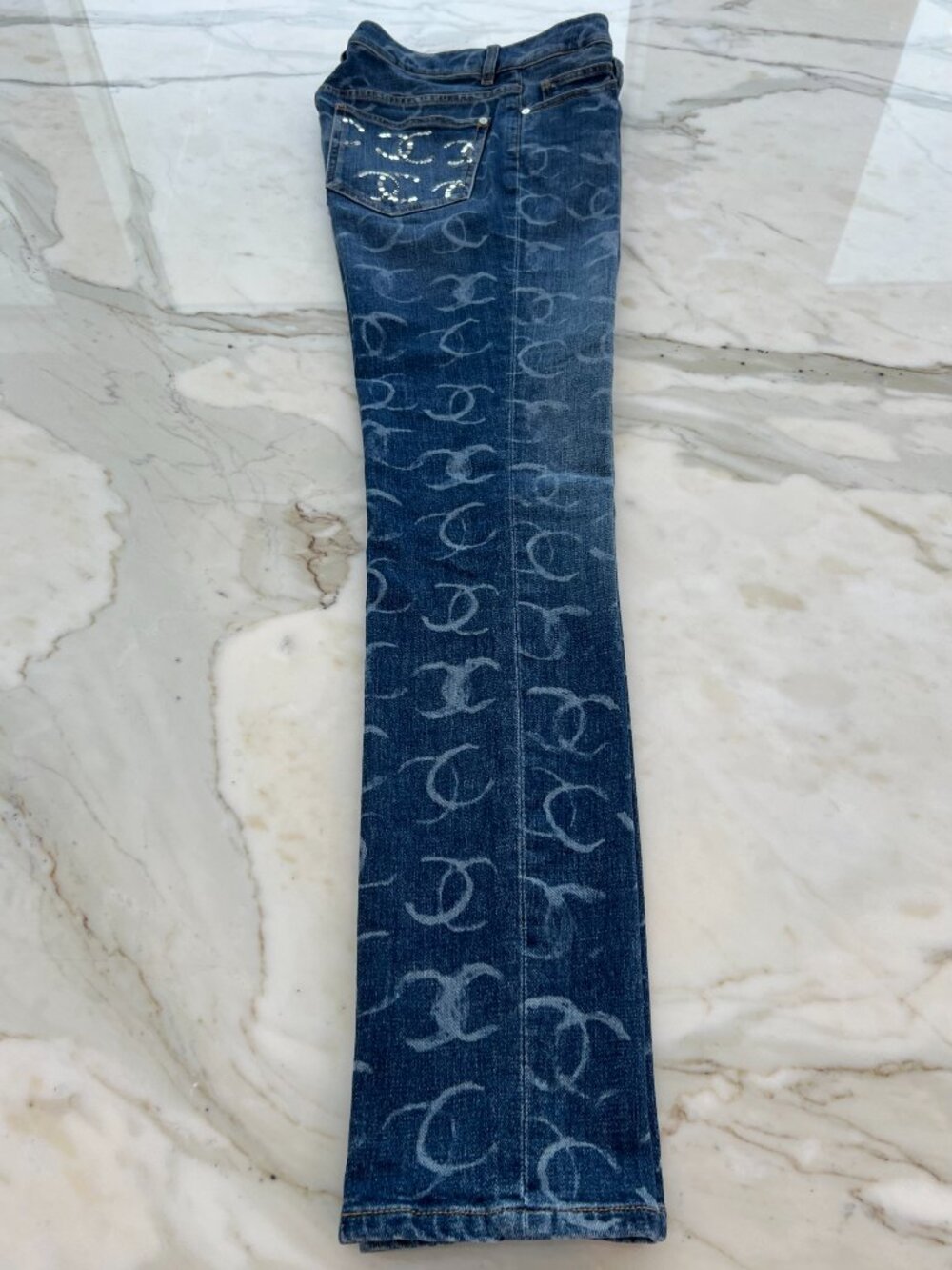 CHANEL 23N CC DARK BLUE SILVER SEQUINS BOOT CUT JEANS SIZE FR 36 / US 4 NWTS! - Picture 7 of 16